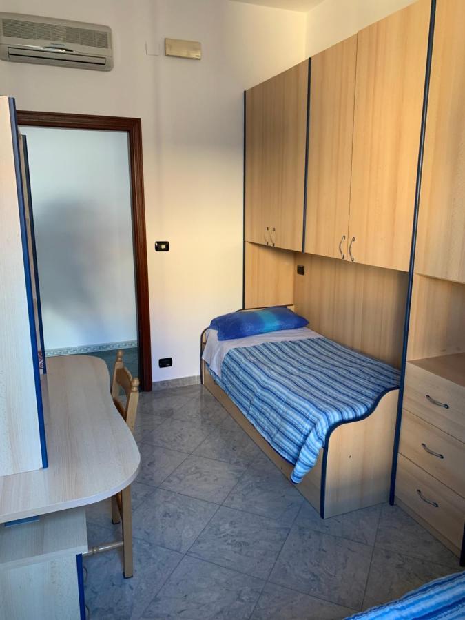 Apartamento la casa blu Roccella Ionica Exterior foto